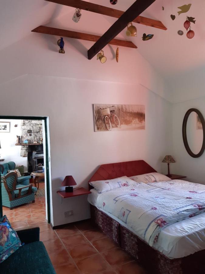 Back2Roots - Beautifully Restored Cottage, Doochary מראה חיצוני תמונה